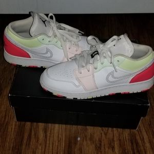 AIR JORDAN 1 LOW GS WHITE EMBER GLOW BARELY VOLT 5